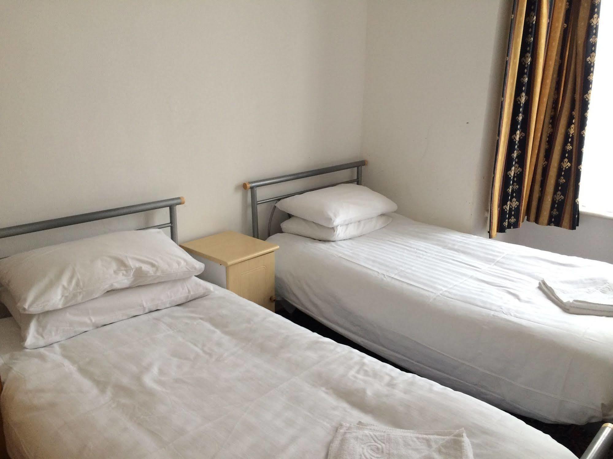 Lindal Hotel Harrow kerület Kültér fotó